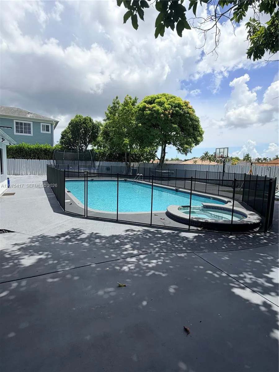 15042 SW 149th St Miami, FL 33196