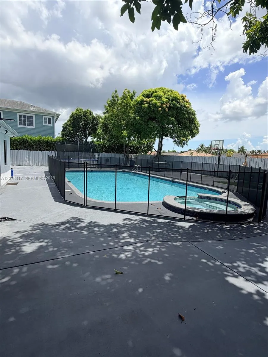 15042 SW 149th St Miami, FL 33196