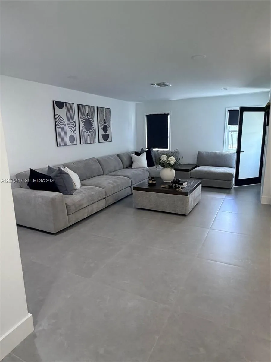15042 SW 149th St Miami, FL 33196
