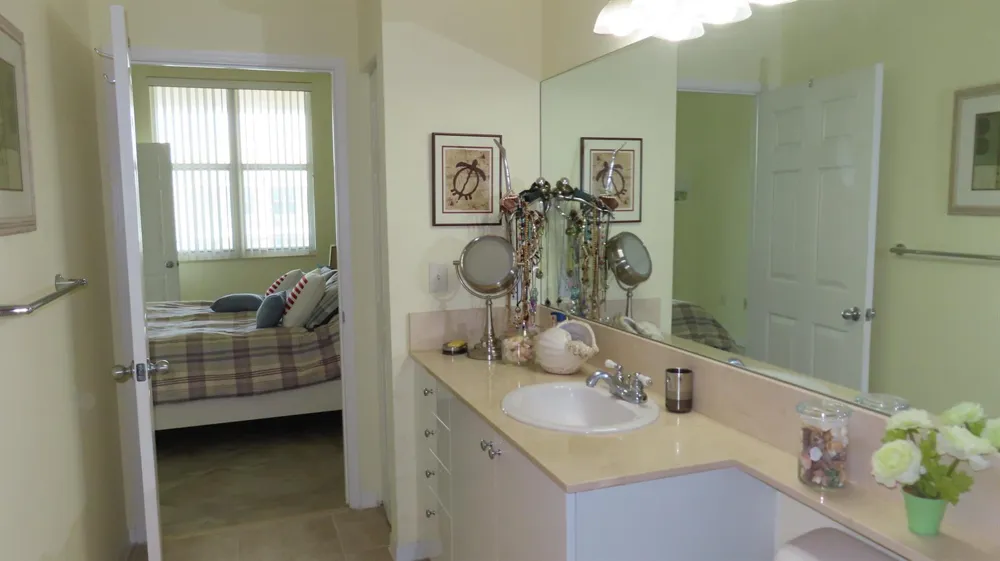 806 E WINDWARD WAY #604 Lantana, FL 33462