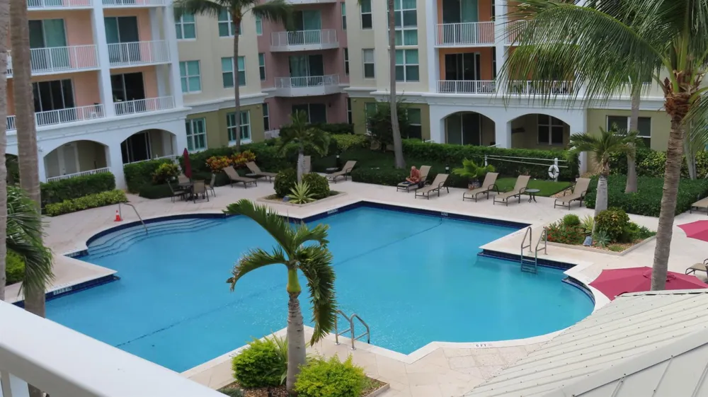 806 E WINDWARD WAY #604 Lantana, FL 33462