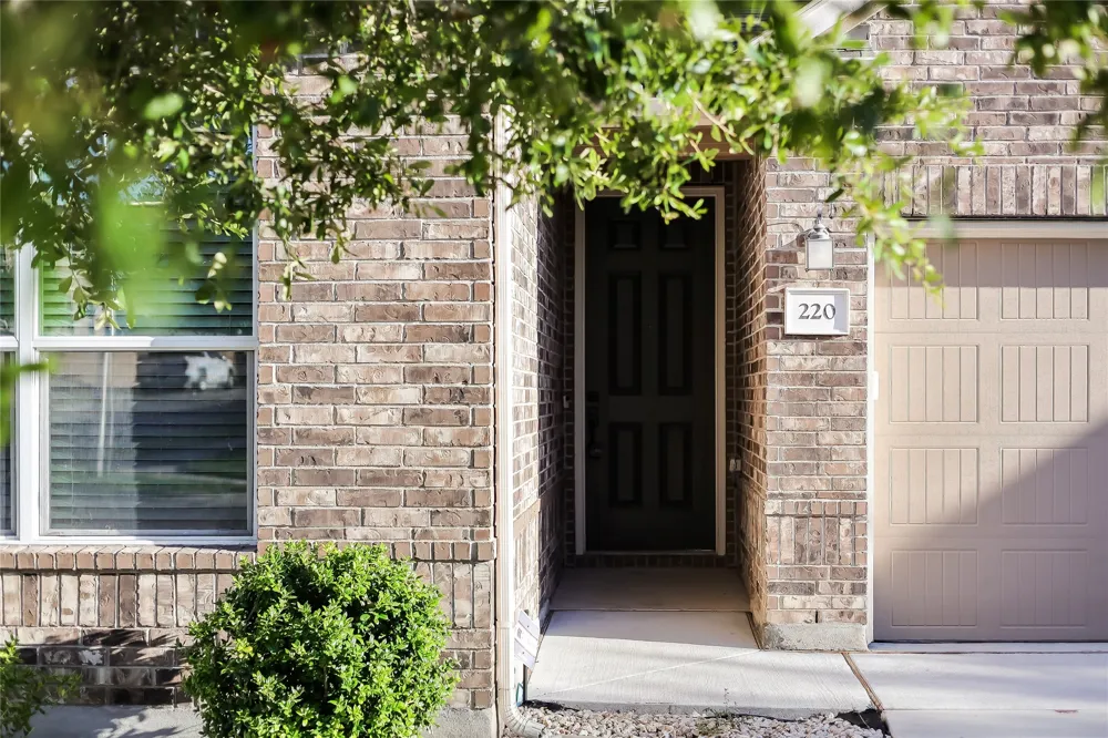 220 Rocroi Drive Georgetown, TX 78626