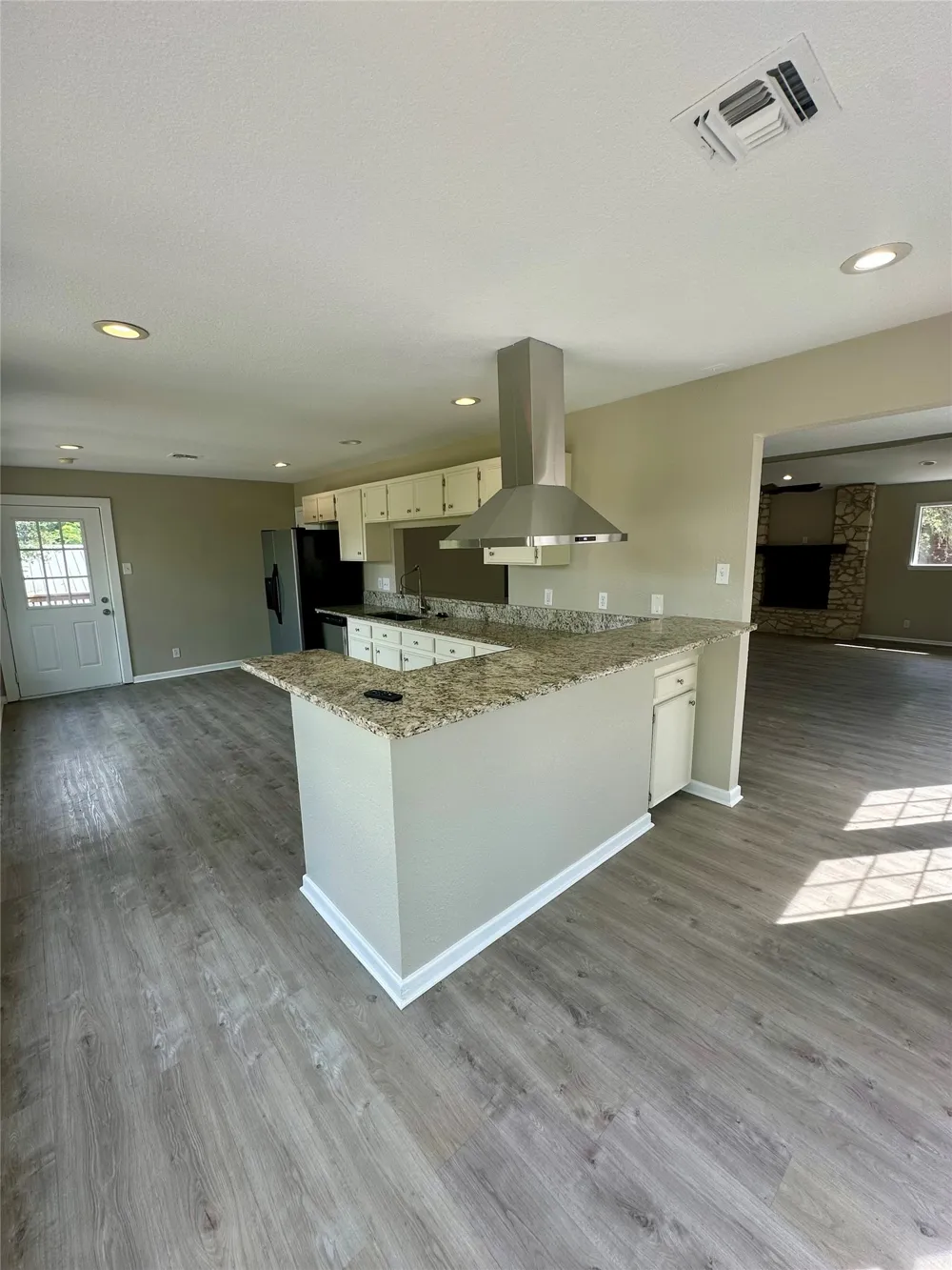 178 Mary Ann Drive Canyon Lake, TX 78133