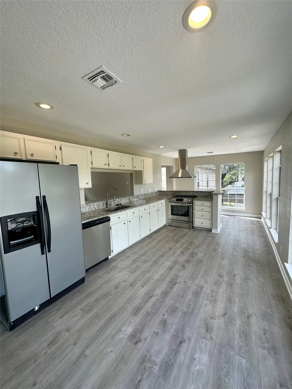178 Mary Ann Drive Canyon Lake, TX 78133