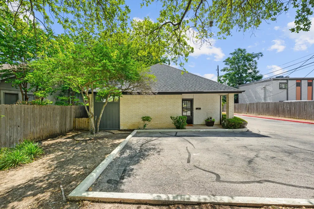 1307 Kinney Avenue Austin, TX 78704