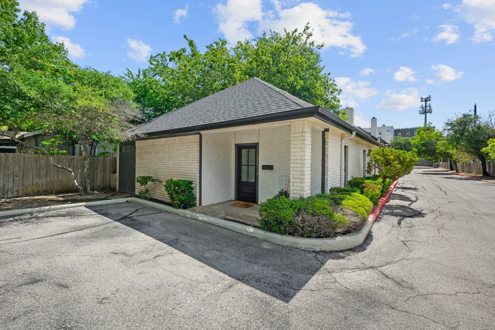 1307 Kinney Avenue Austin, TX 78704