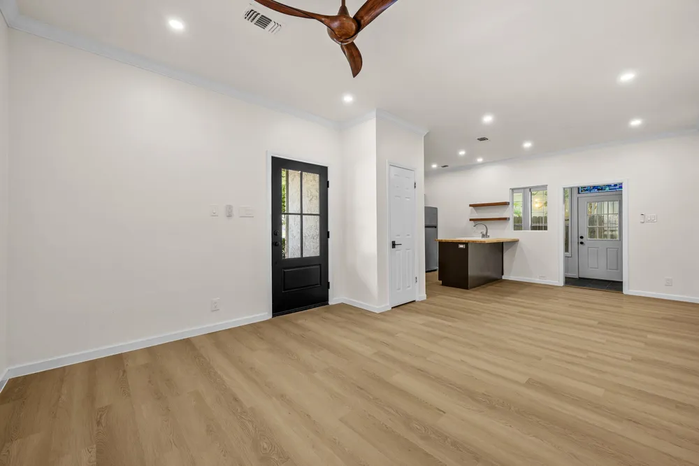 1307 Kinney Avenue Austin, TX 78704