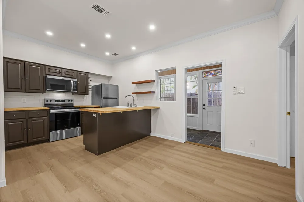 1307 Kinney Avenue Austin, TX 78704