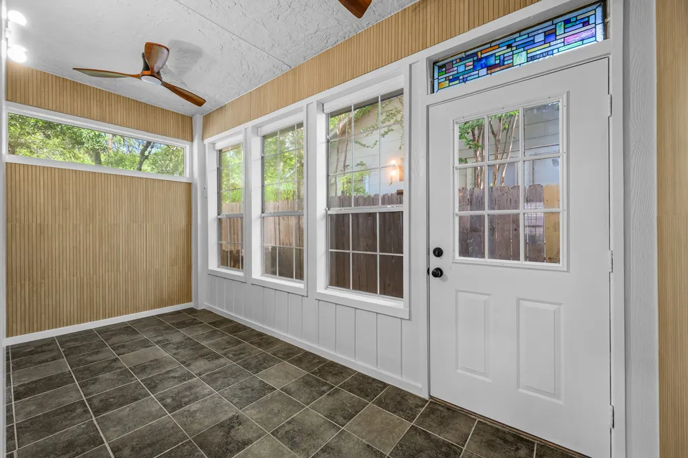 1307 Kinney Avenue Austin, TX 78704