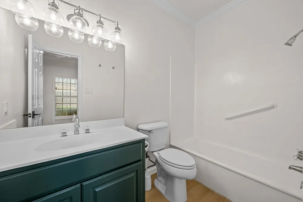 1307 Kinney Avenue Austin, TX 78704