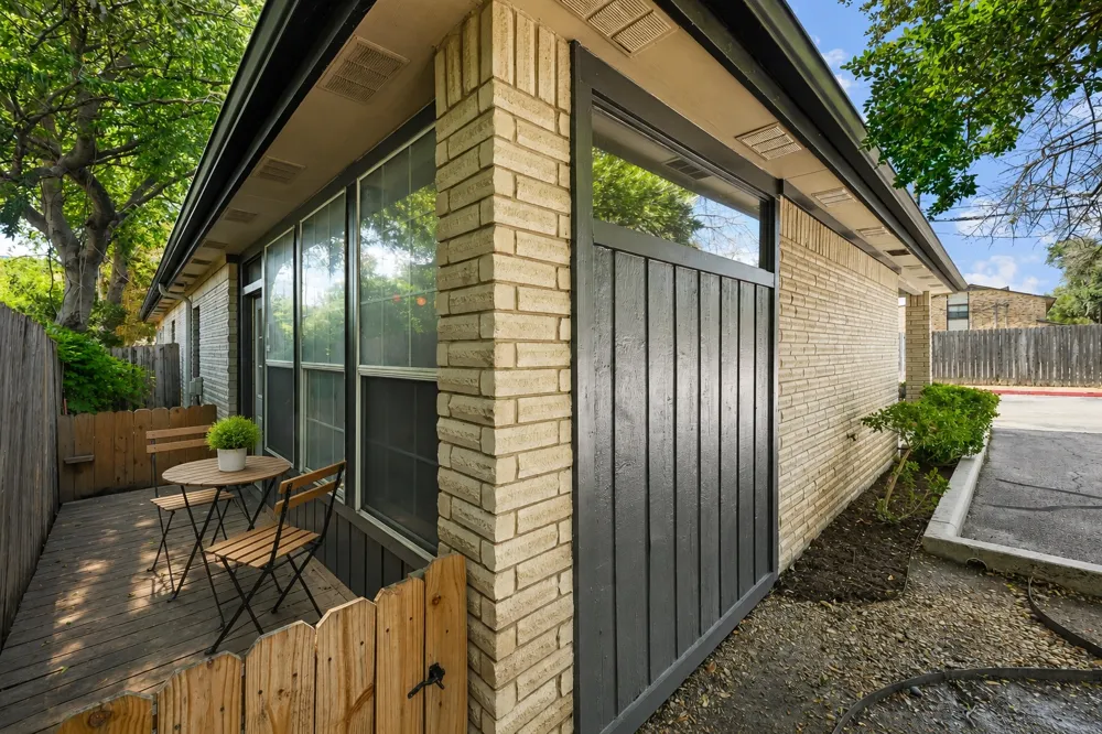 1307 Kinney Avenue Austin, TX 78704