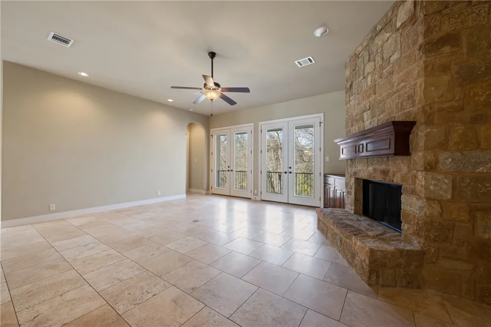 1 Chandon Lane Lakeway, TX 78734