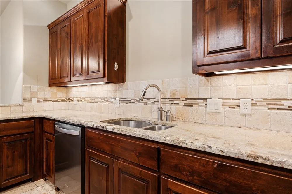 1 Chandon Lane Lakeway, TX 78734