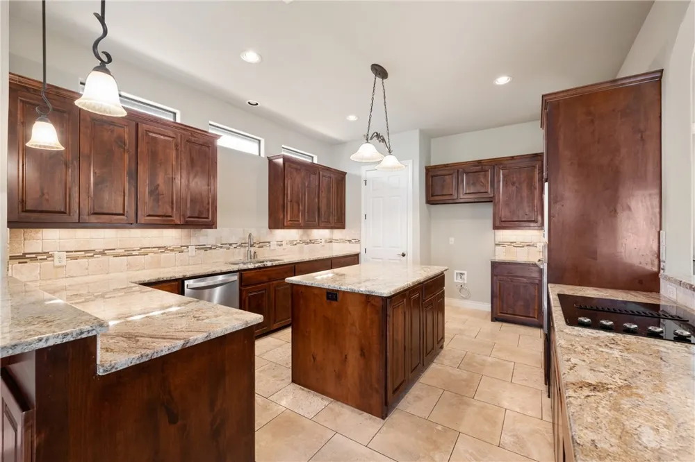 1 Chandon Lane Lakeway, TX 78734