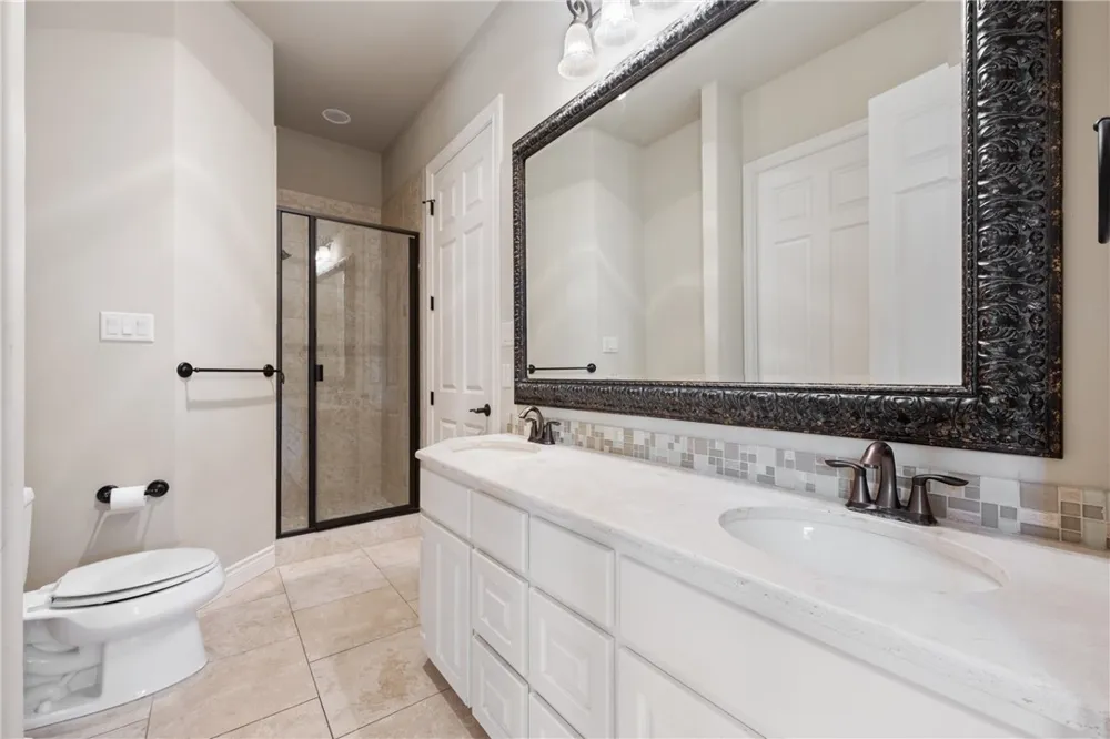 1 Chandon Lane Lakeway, TX 78734