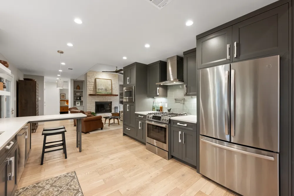 205 Copperleaf Road Lakeway, TX 78734
