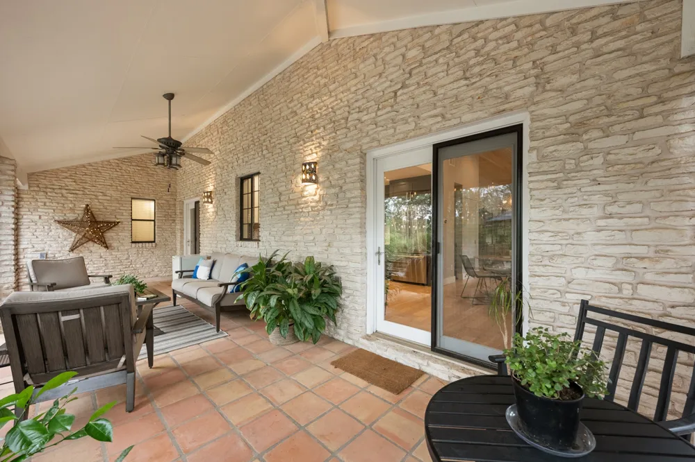 205 Copperleaf Road Lakeway, TX 78734