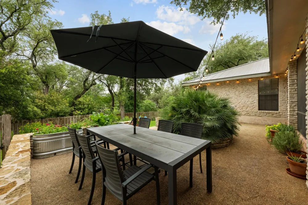 205 Copperleaf Road Lakeway, TX 78734