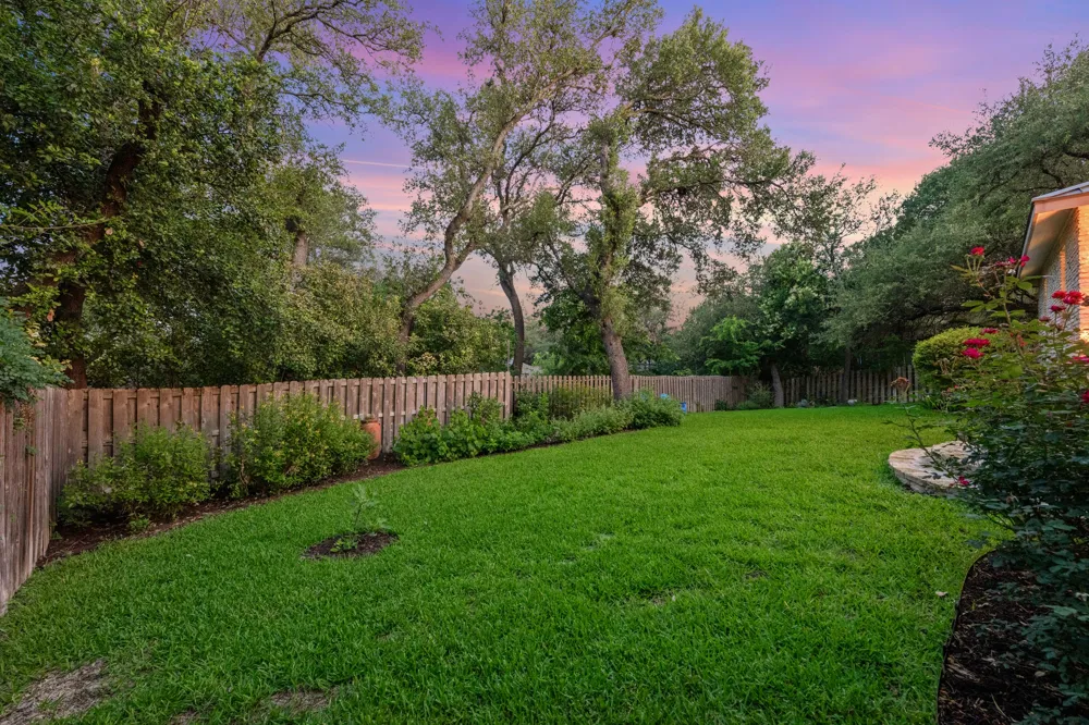 205 Copperleaf Road Lakeway, TX 78734