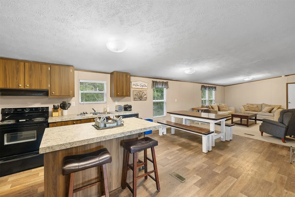 2131 County Road 278 Somerville, TX 77879