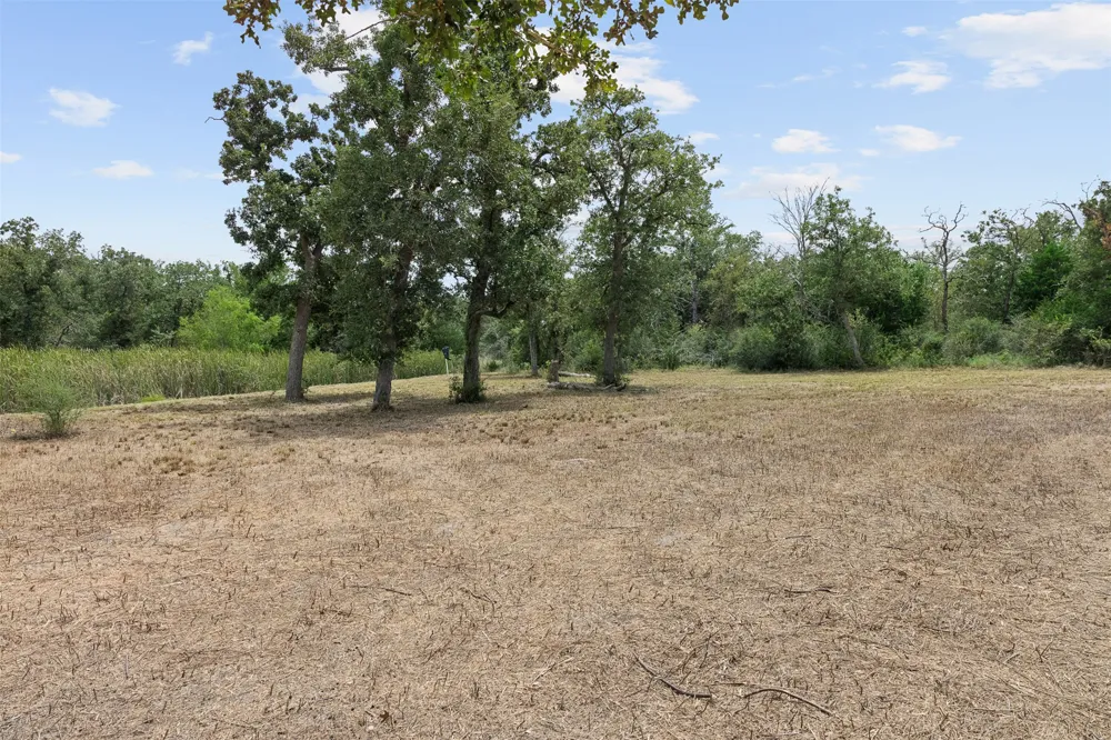 2131 County Road 278 Somerville, TX 77879