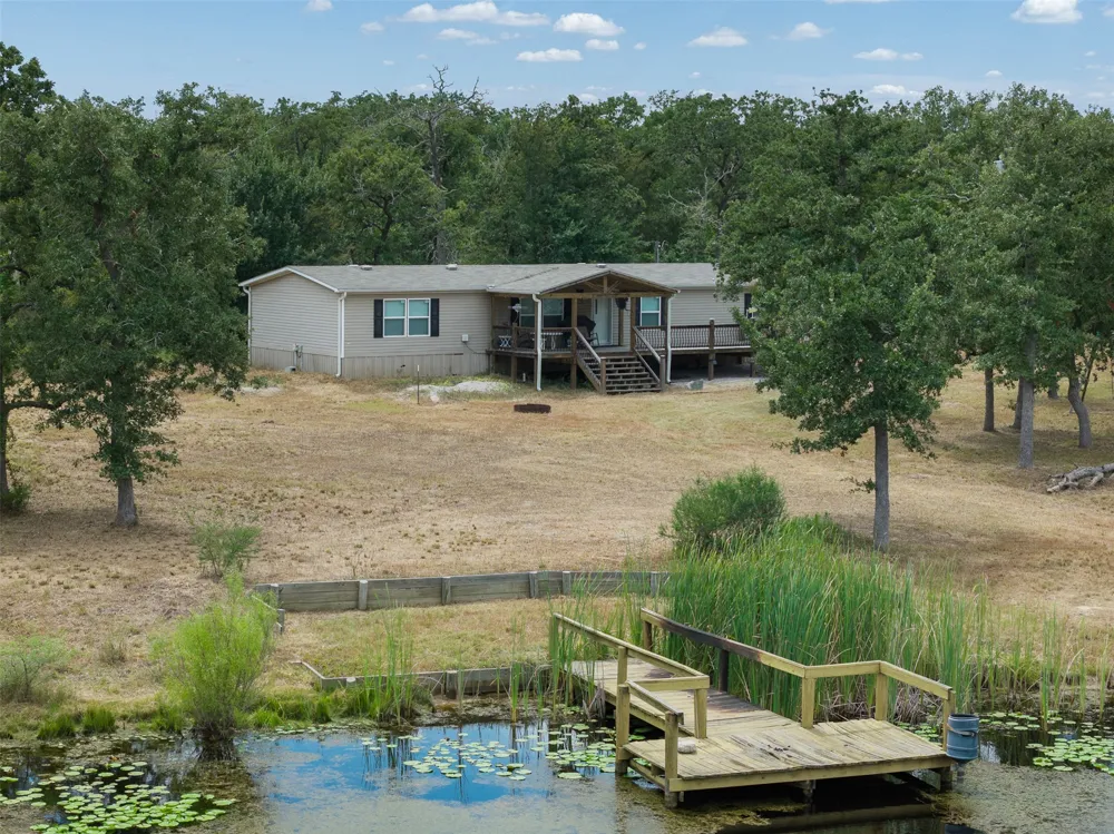 2131 County Road 278 Somerville, TX 77879