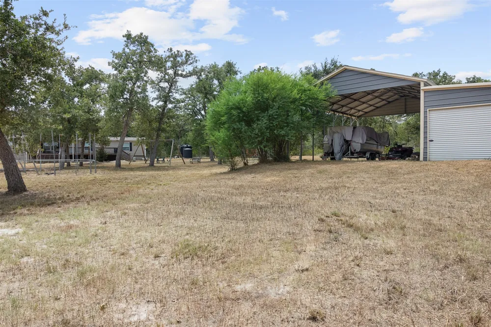 2131 County Road 278 Somerville, TX 77879