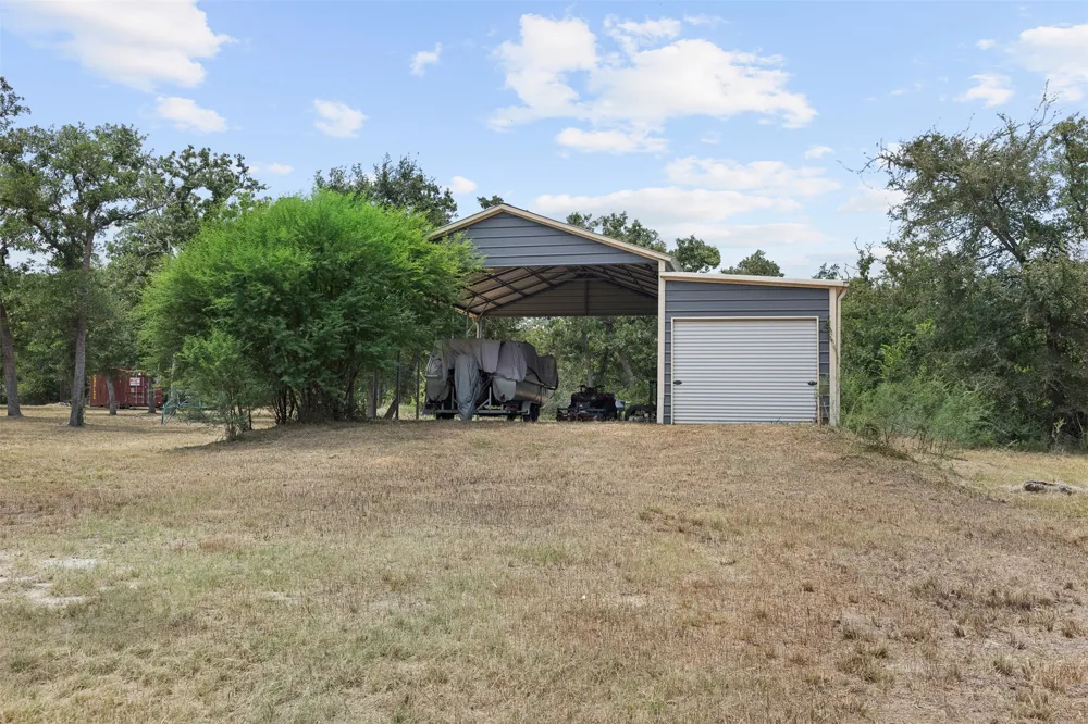 2131 County Road 278 Somerville, TX 77879