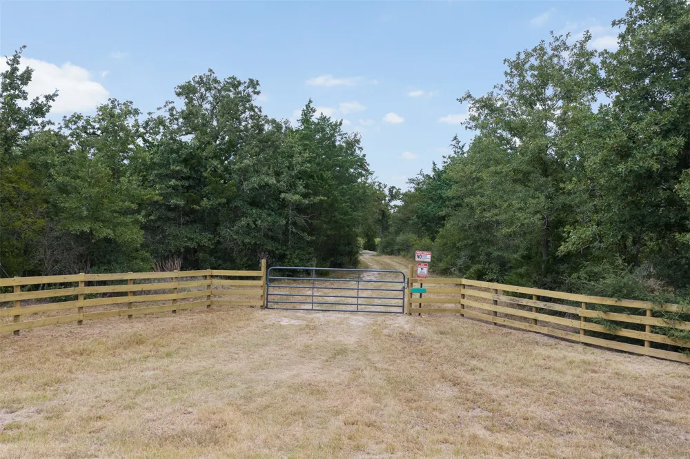 2131 County Road 278 Somerville, TX 77879