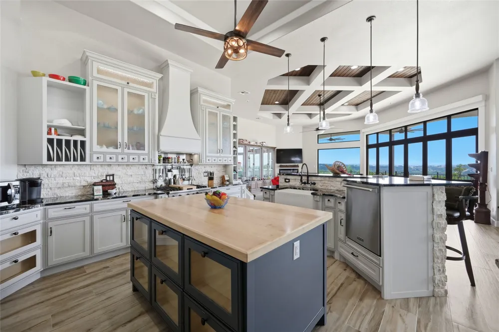 2160 Senora Ridge Canyon Lake, TX 78133