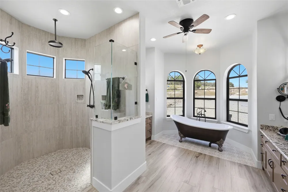 2160 Senora Ridge Canyon Lake, TX 78133