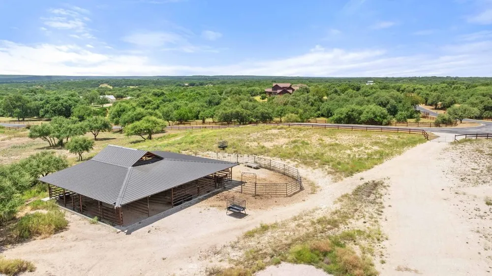 15801 Palomino Ranch Drive Leander, TX 78641