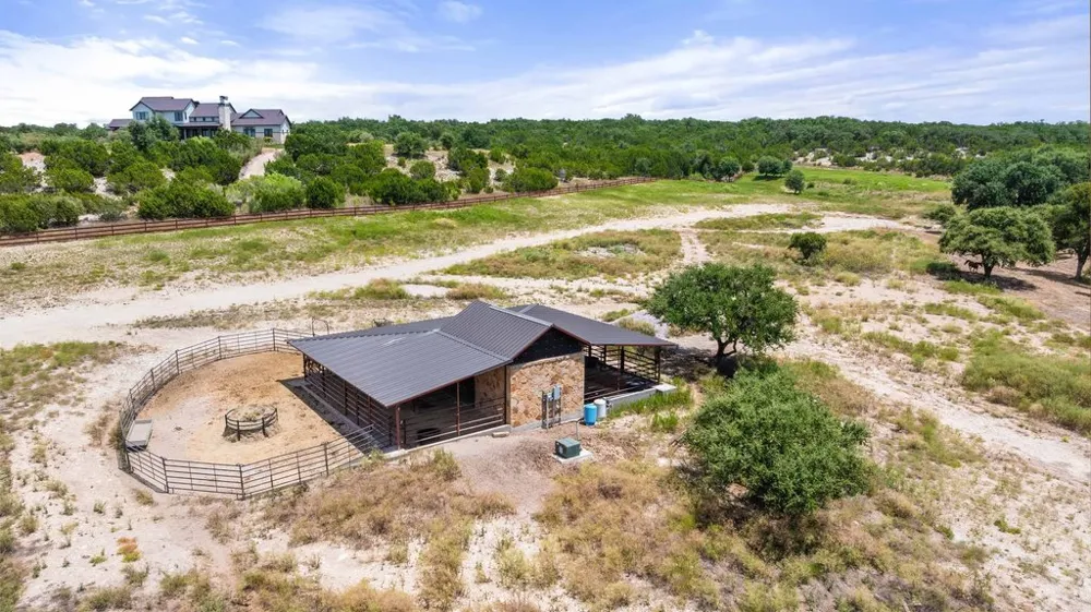 15801 Palomino Ranch Drive Leander, TX 78641