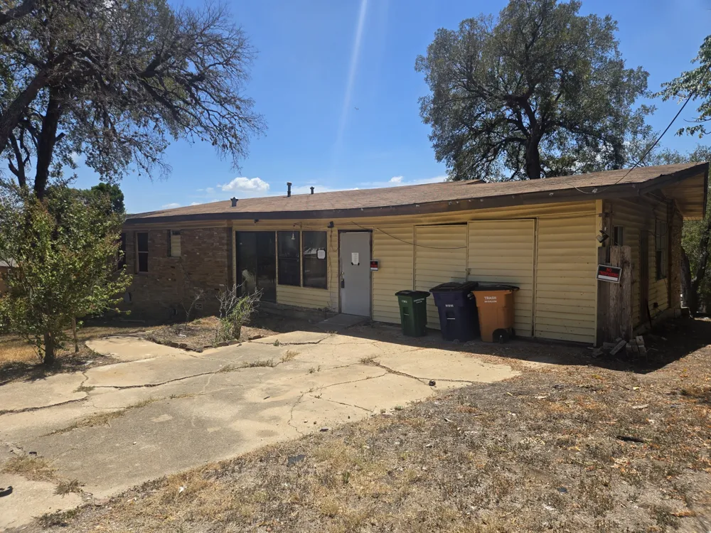 3001 Jack Cook Drive Austin, TX 78723