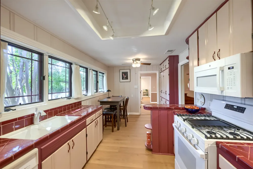 6011 Shoal Creek Boulevard Austin, TX 78757