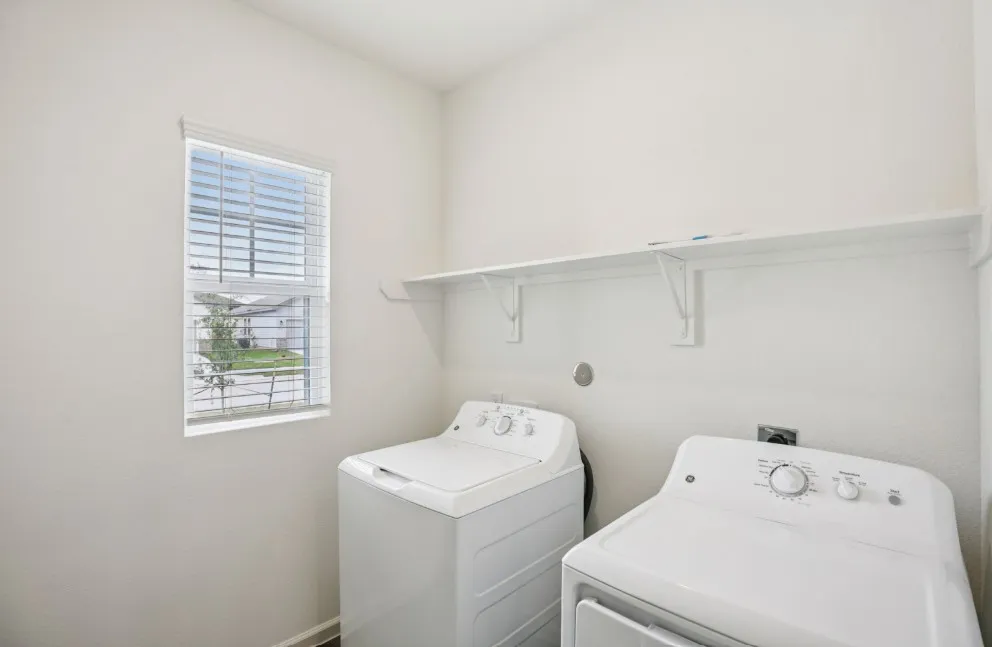 328 Sieders Street Taylor, TX 76574