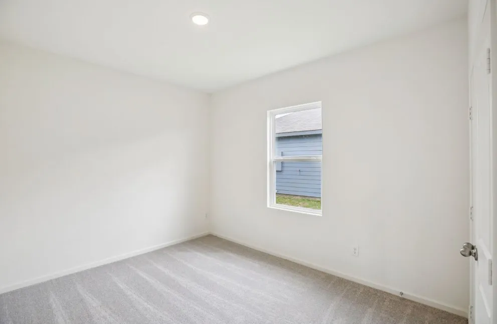 328 Sieders Street Taylor, TX 76574