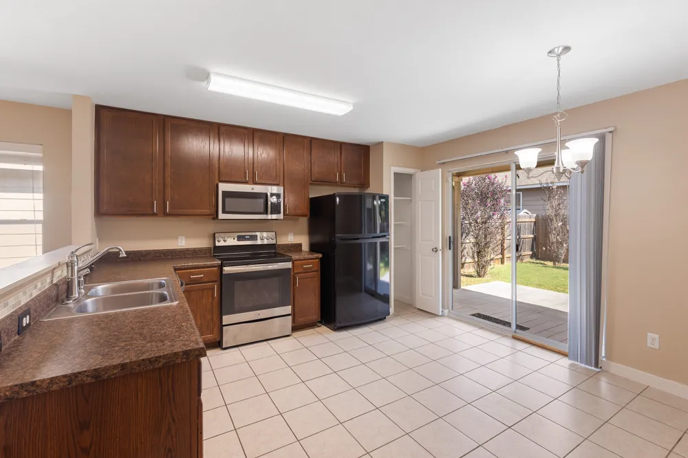 148 Grazing Horse Lane Manchaca, TX 78652