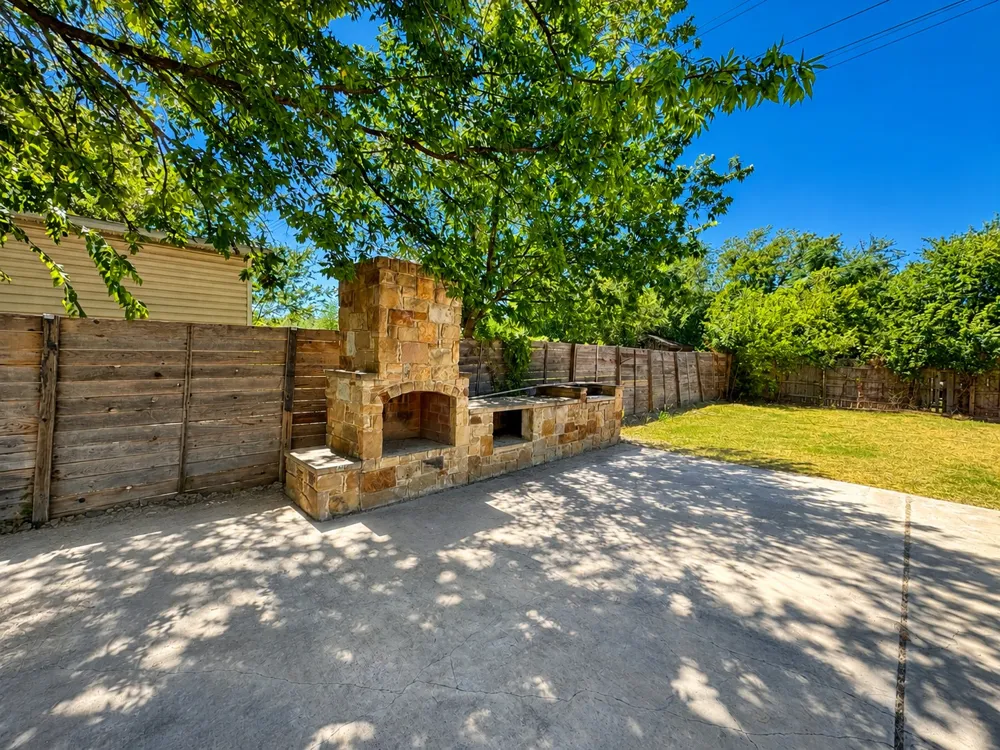 1907 Bitter Creek Drive Austin, TX 78744