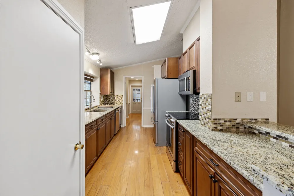 1151 Live Oak Trail Liberty Hill, TX 78642
