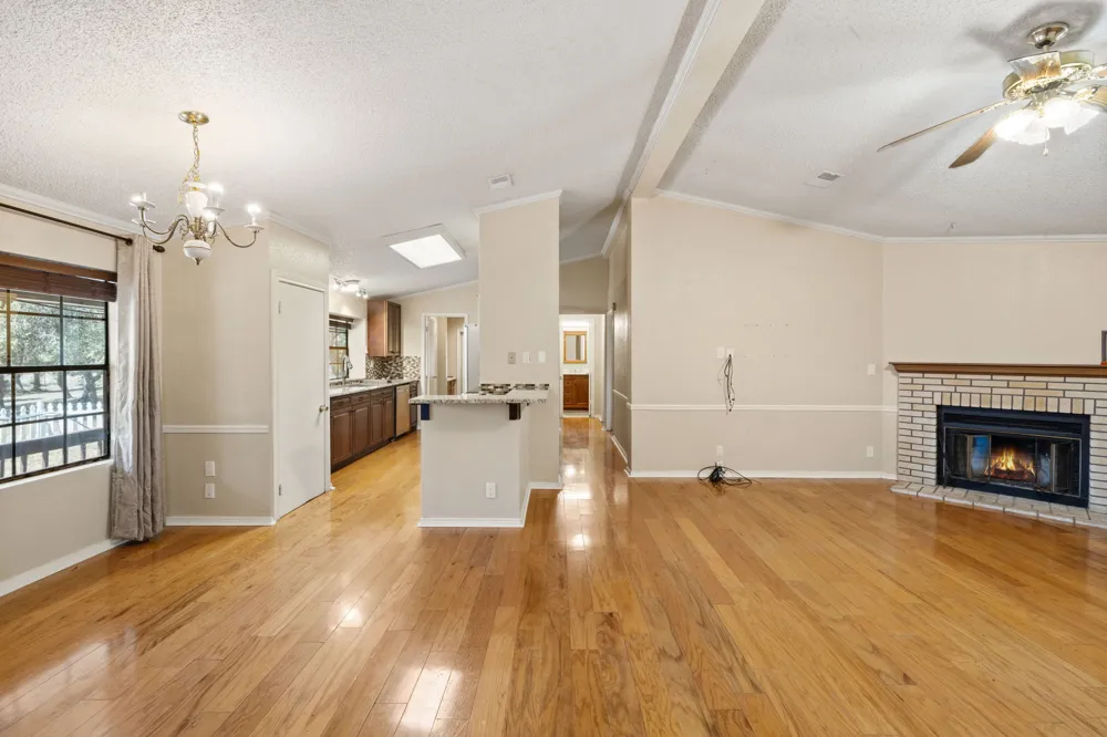 1151 Live Oak Trail Liberty Hill, TX 78642