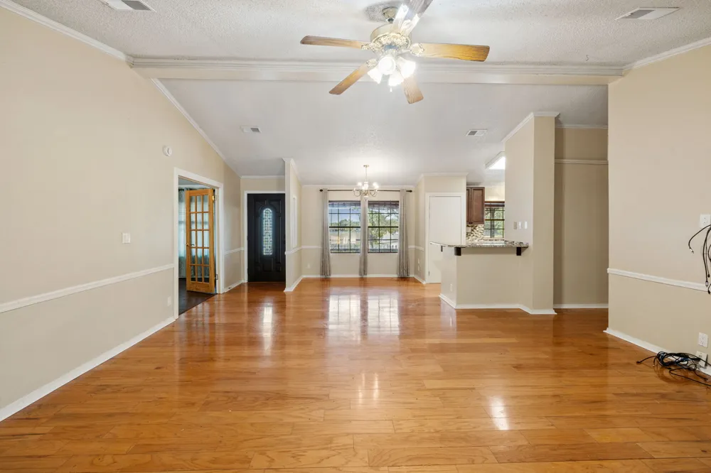 1151 Live Oak Trail Liberty Hill, TX 78642