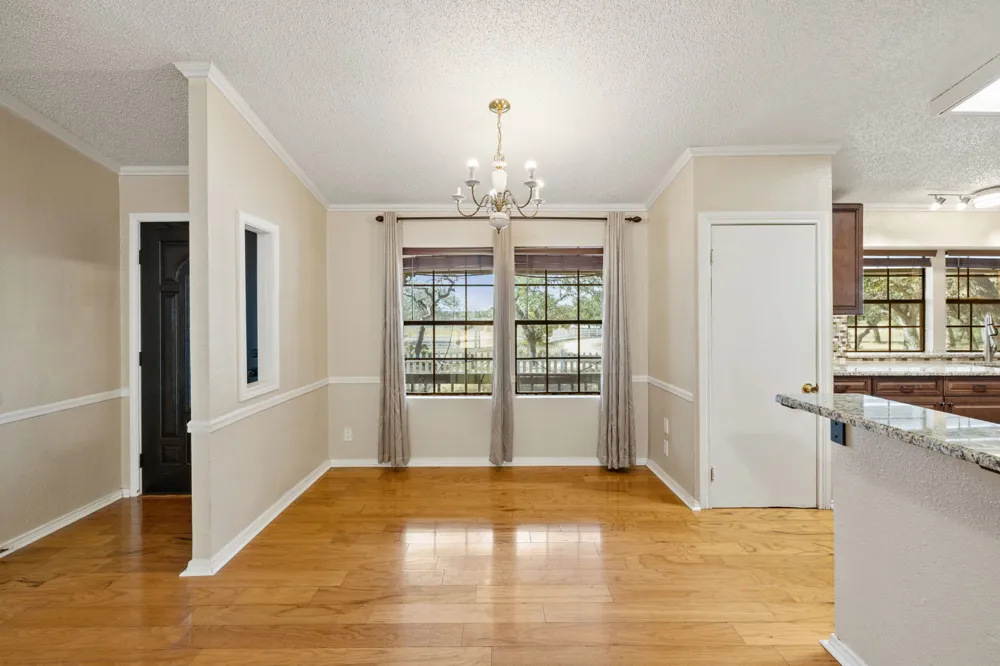 1151 Live Oak Trail Liberty Hill, TX 78642