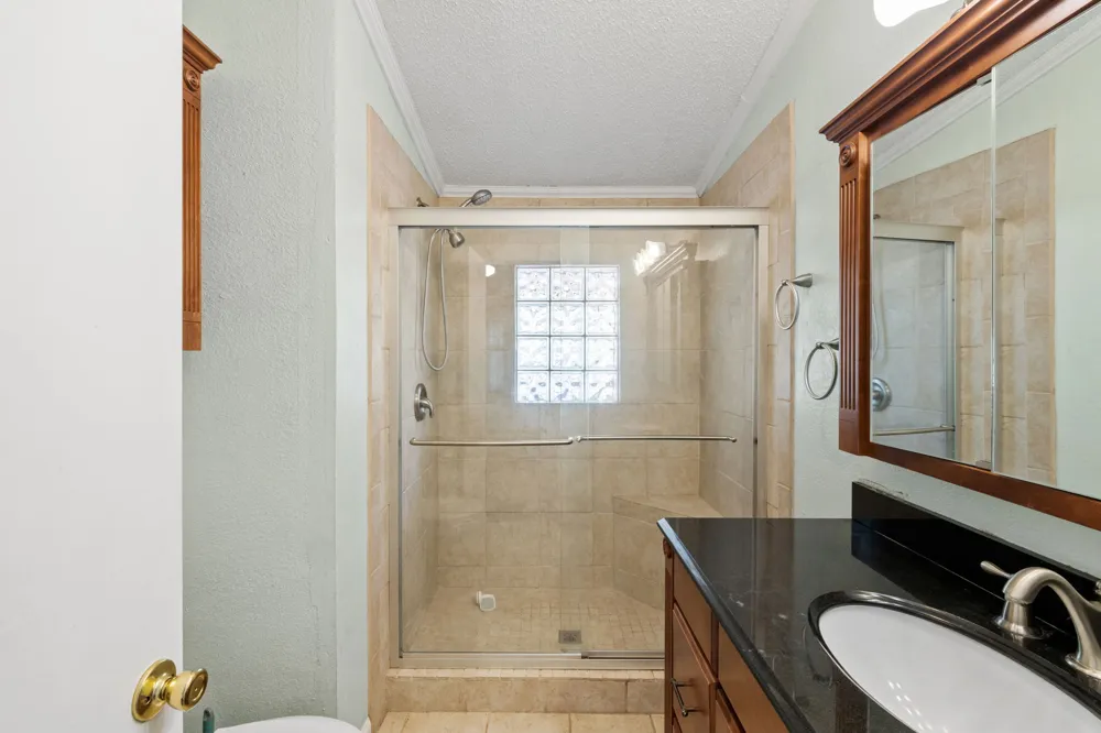1151 Live Oak Trail Liberty Hill, TX 78642