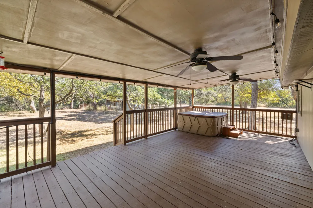 1151 Live Oak Trail Liberty Hill, TX 78642