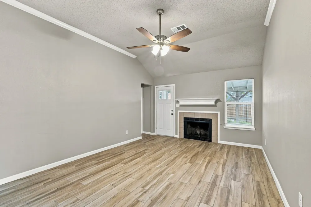 106 Hague Street Hutto, TX 78634