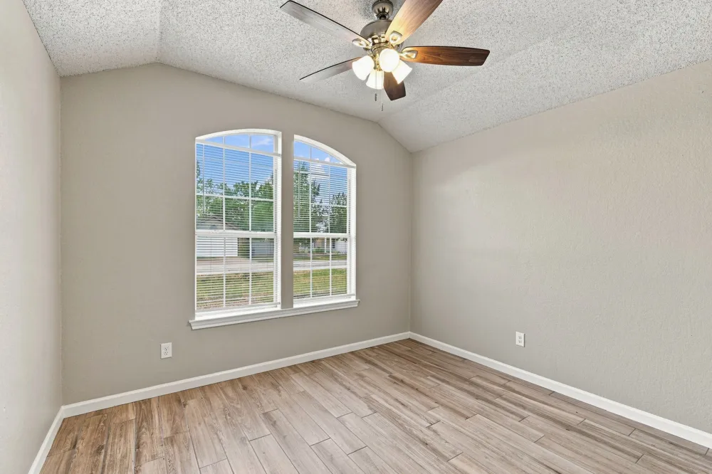106 Hague Street Hutto, TX 78634