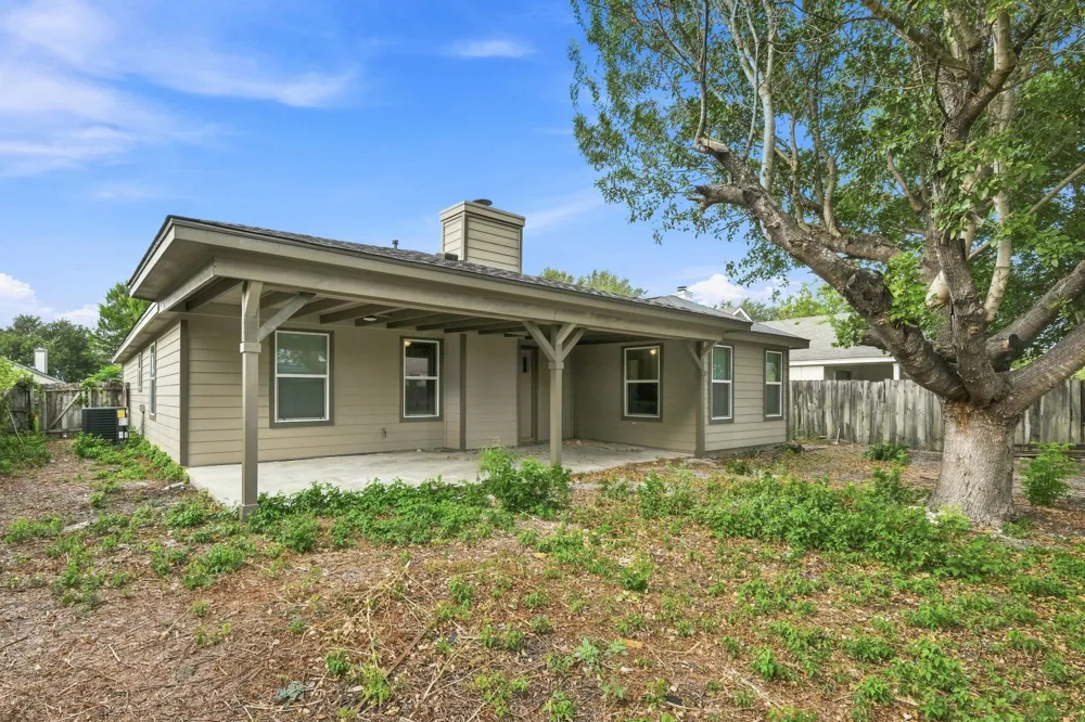 106 Hague Street Hutto, TX 78634