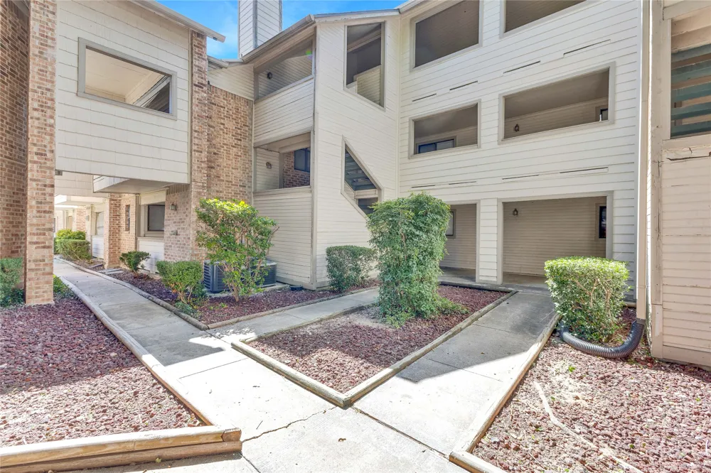 2500 Burleson Road #703 Austin, TX 78741