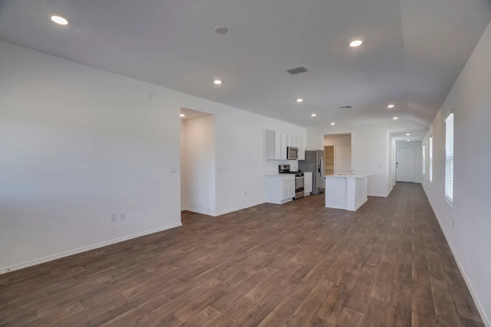 12317 Silversmith Lane Mustang Ridge, TX 78610